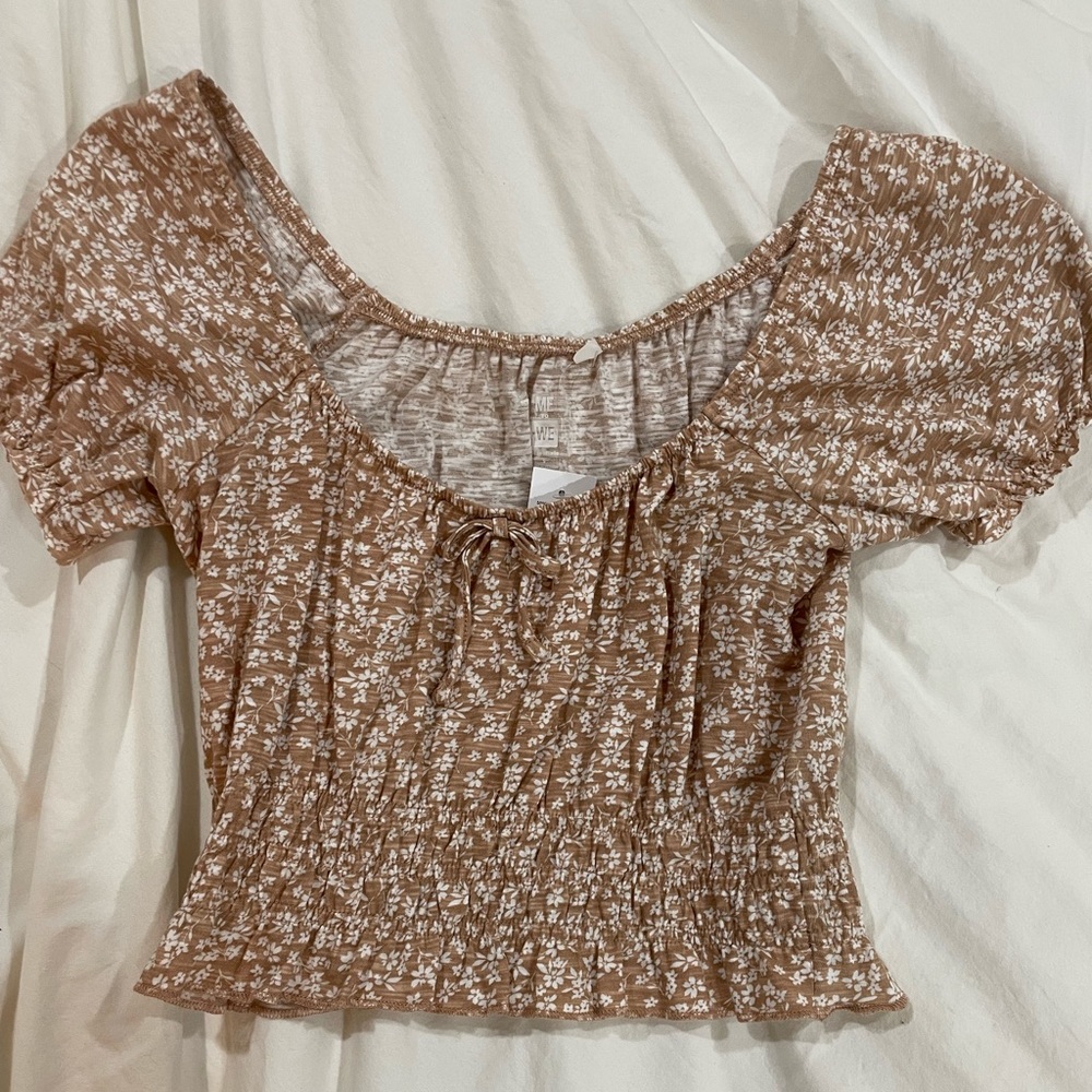 MeToWe floral short sleeve top